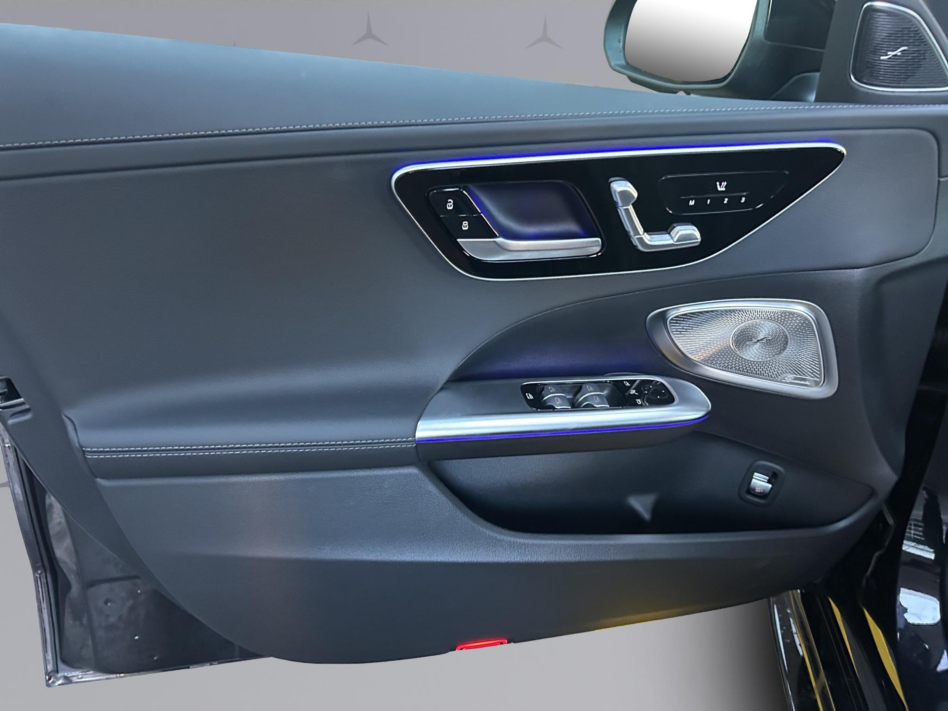 MERCEDES-BENZ C 220 d Swiss Star AMG Line 4matic Kombi-image-15