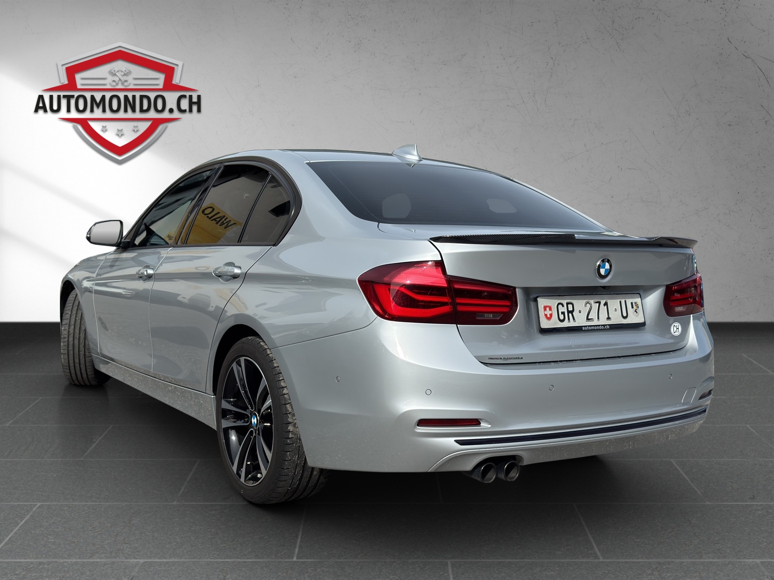 BMW 320d xDrive Edition Sport Line Steptronic-image-3