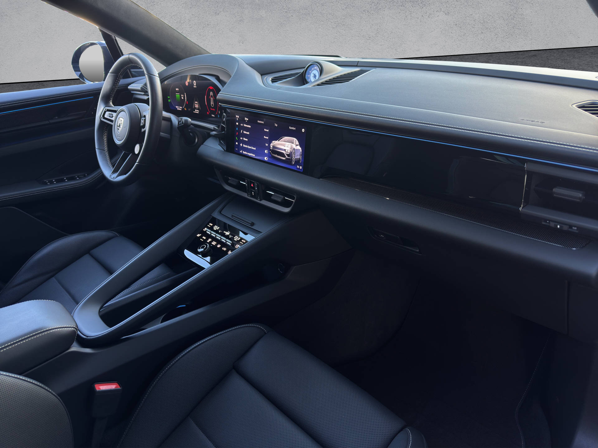 PORSCHE Macan Turbo-image-7