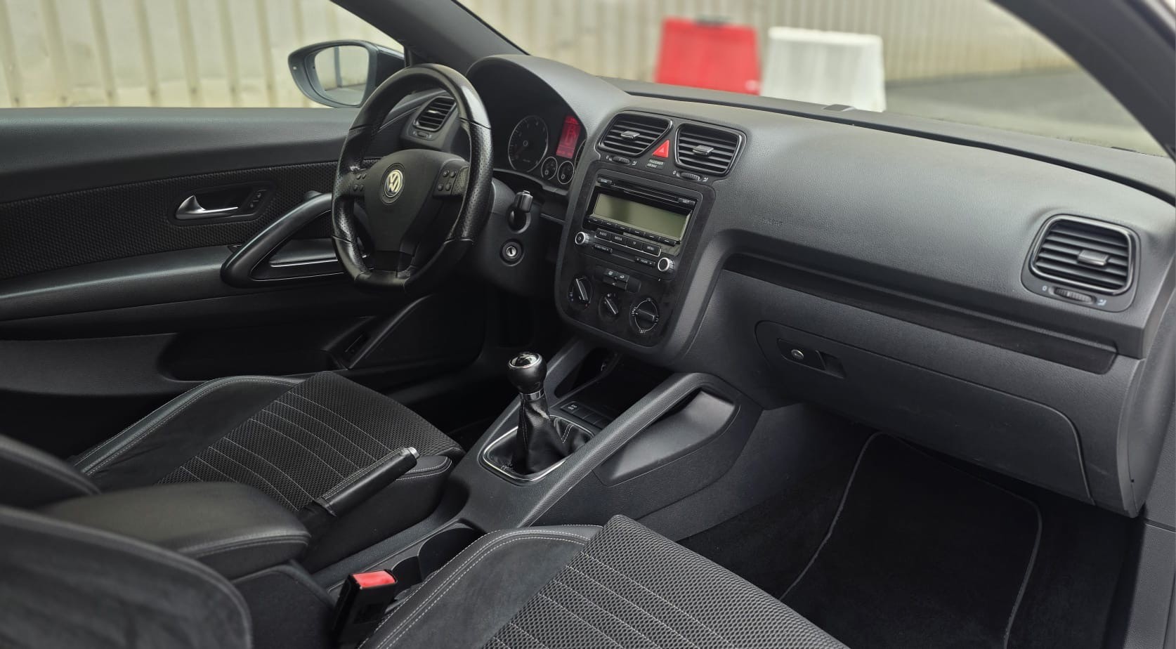 VW Scirocco 1.4 TSI-image-11