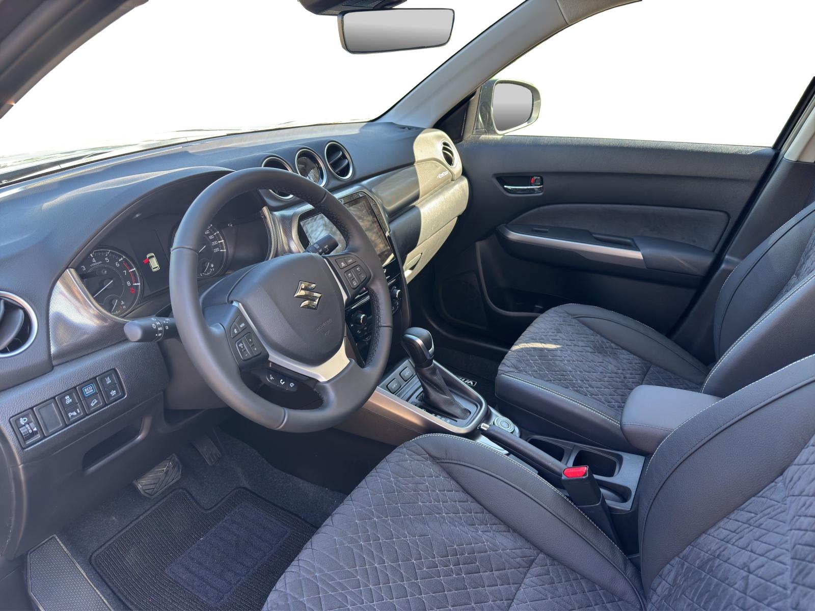 SUZUKI Vitara 1.5 Compact Top Hybrid 4x4-image-7