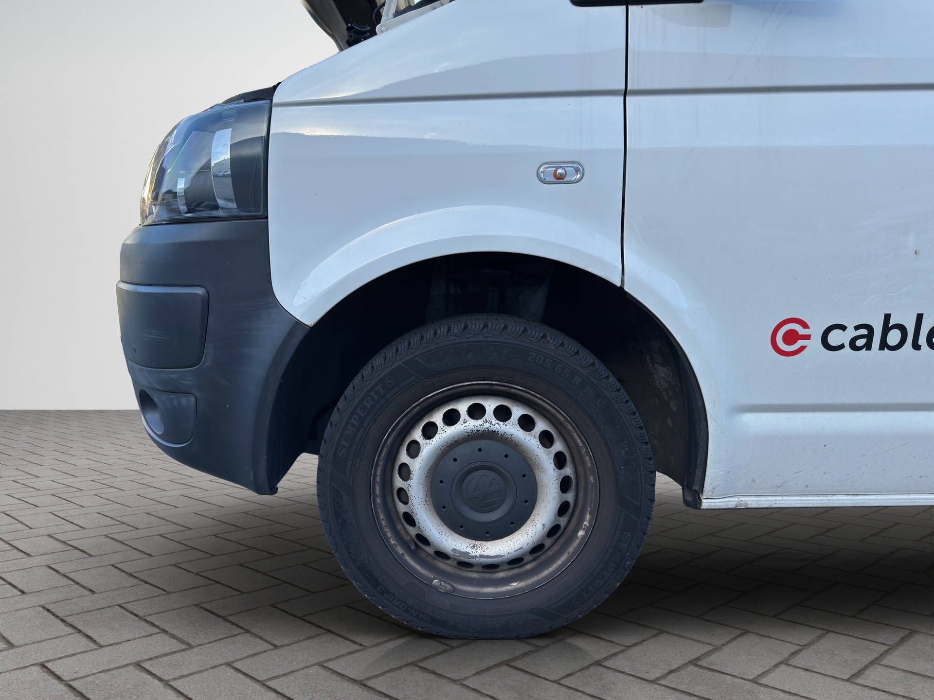 VW T5 2.0 TDI-image-19