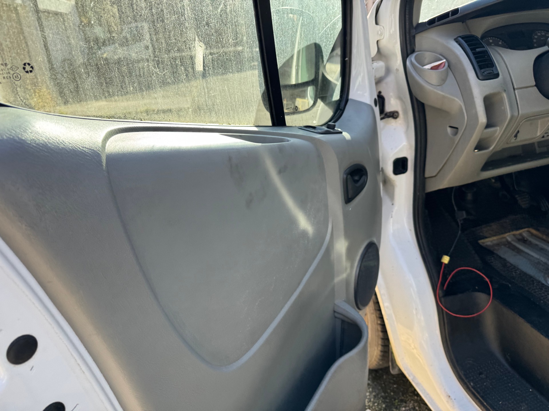 OPEL Vivaro 2.5 CDTI 2.9t L1H1-image-6