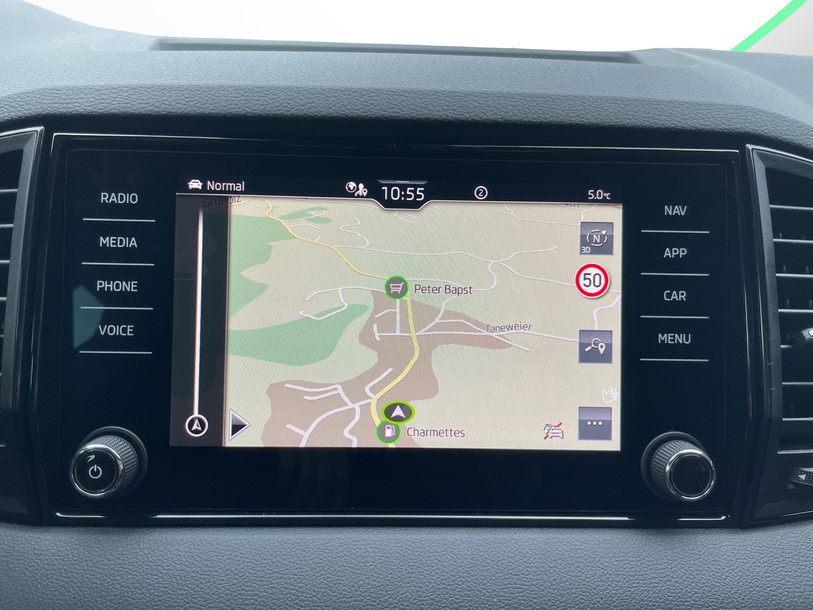SKODA Karoq 1.5 TSI SportLine DSG-image-11