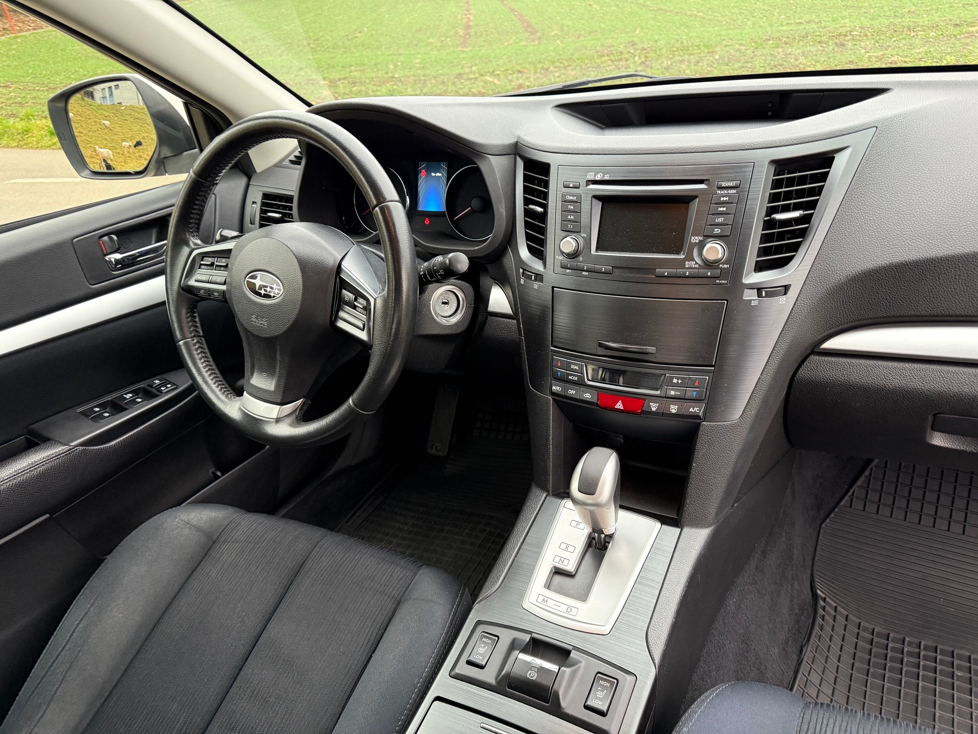 SUBARU Legacy 2.5i Swiss AWD Lineartronic-image-4