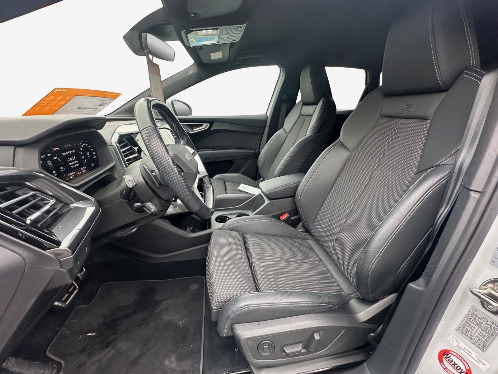 AUDI Q4 e-tron 50 quattro-image-8