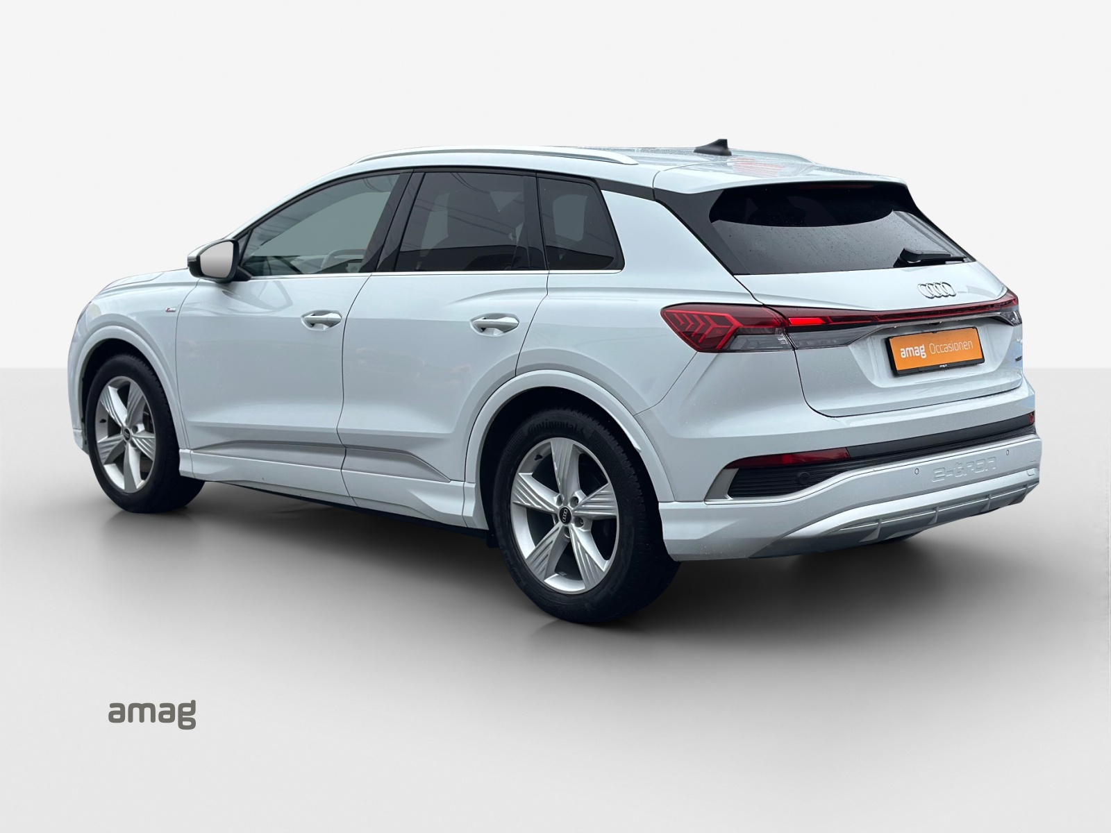AUDI Q4 e-tron 50 quattro-image-2