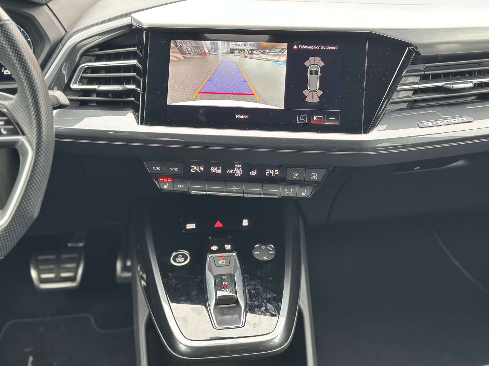 AUDI Q4 e-tron 50 quattro-image-11