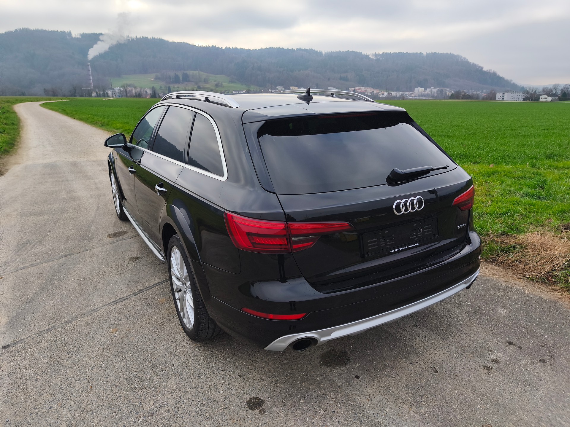AUDI A4 allroad 2.0 TFSI quattro S-tronic-image-2