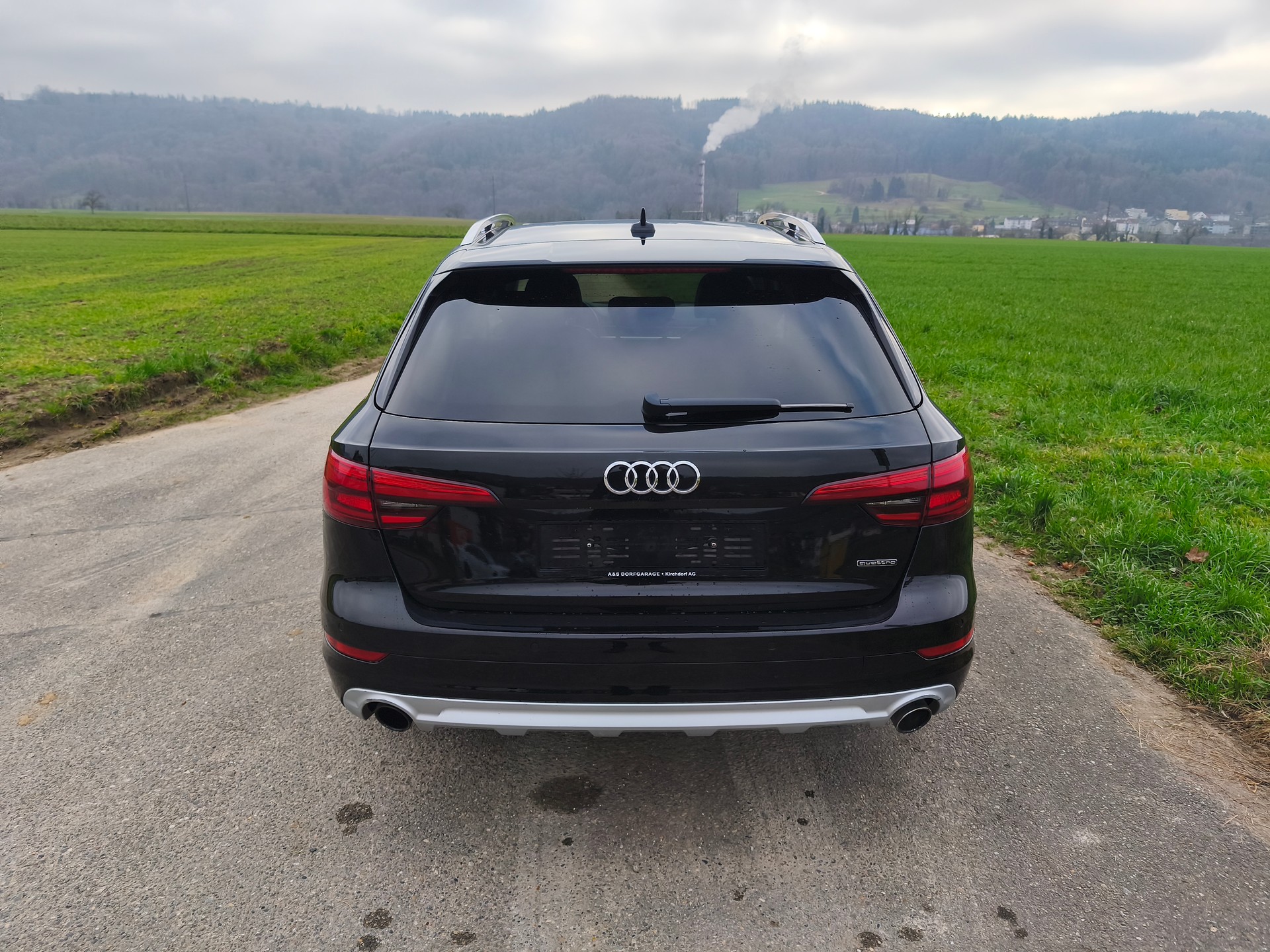 AUDI A4 allroad 2.0 TFSI quattro S-tronic-image-3