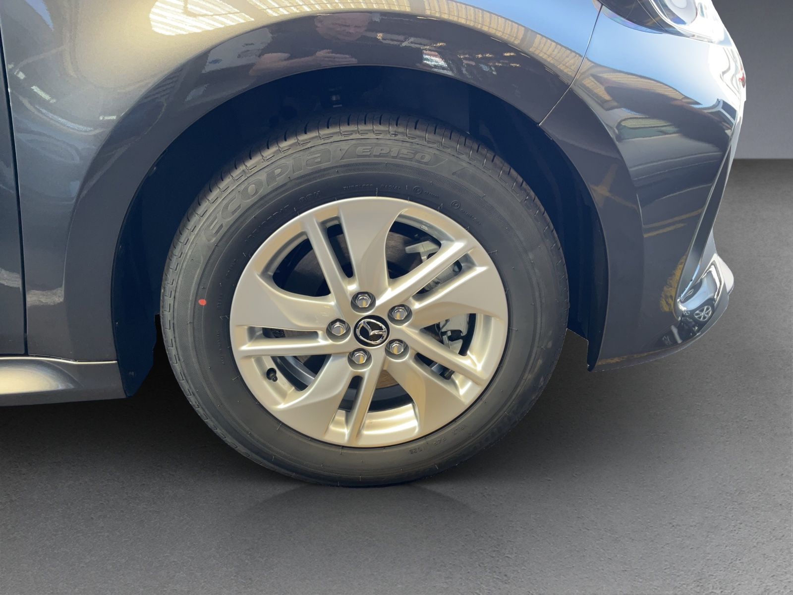 MAZDA 2 Hybrid Centre-line-image-5