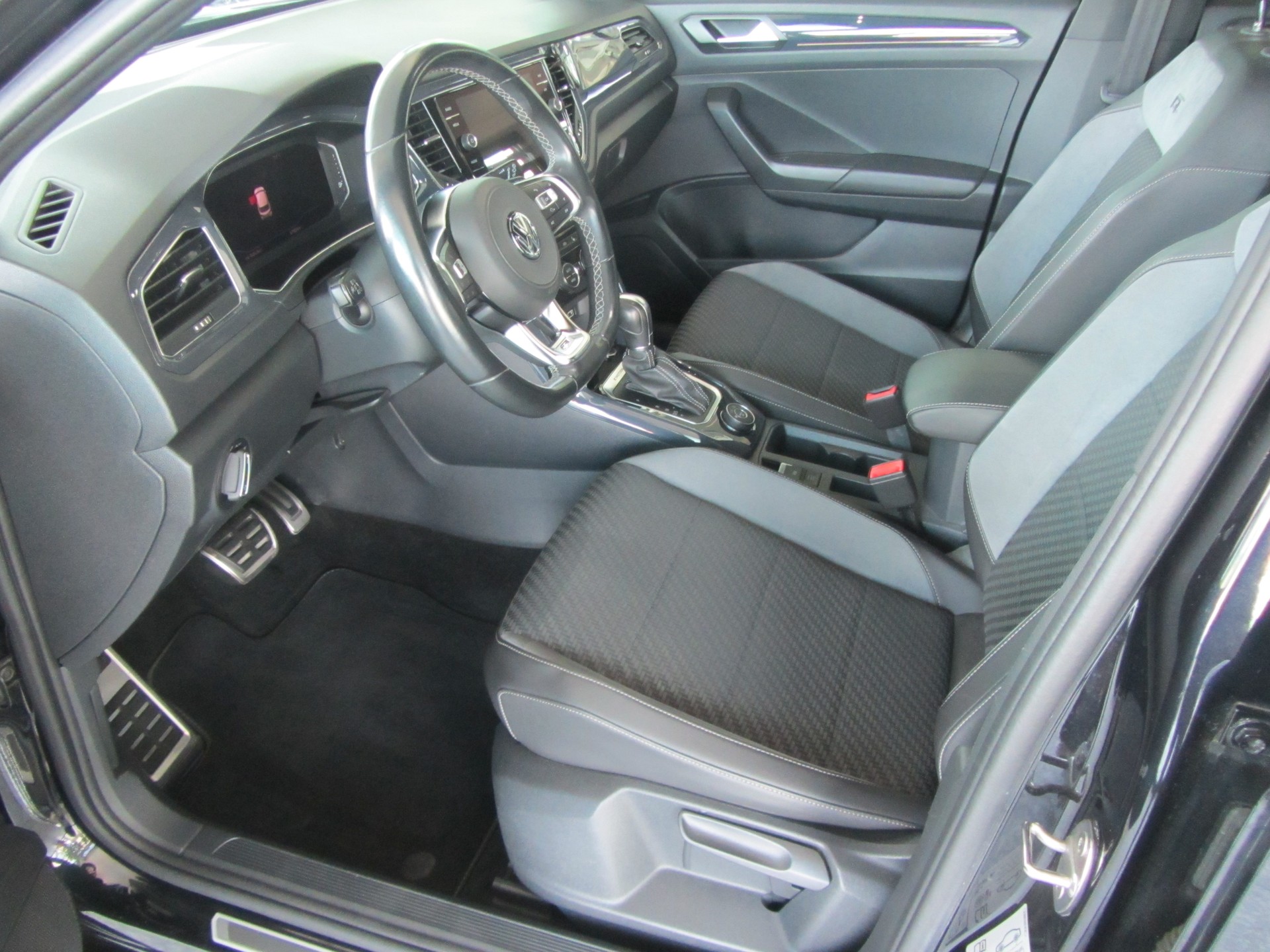 VW T-Roc 2.0 TSI Sport DSG 4Motion-image-4