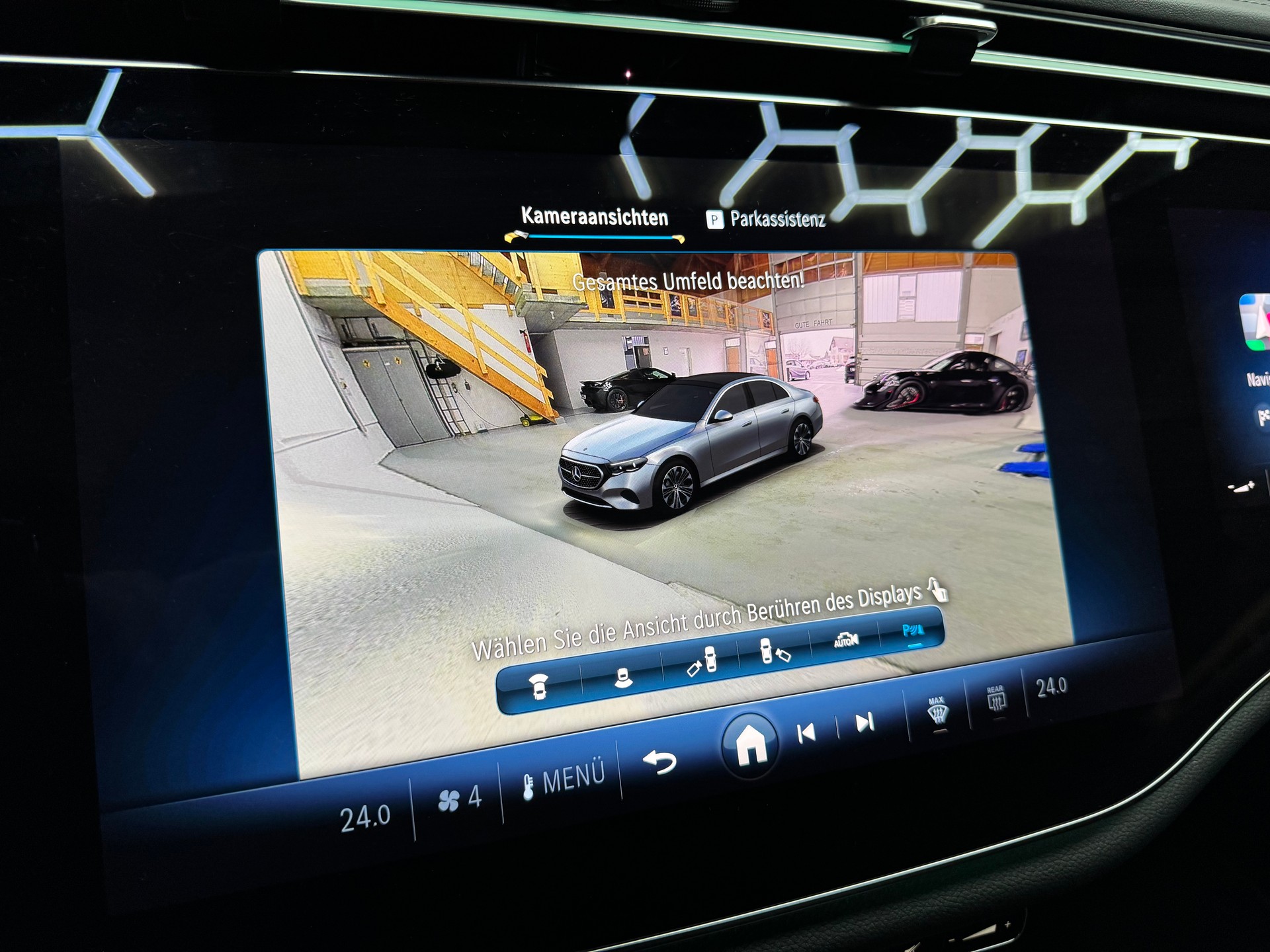 MERCEDES-BENZ E 220 d 4Matic 9G-Tronic-image-20