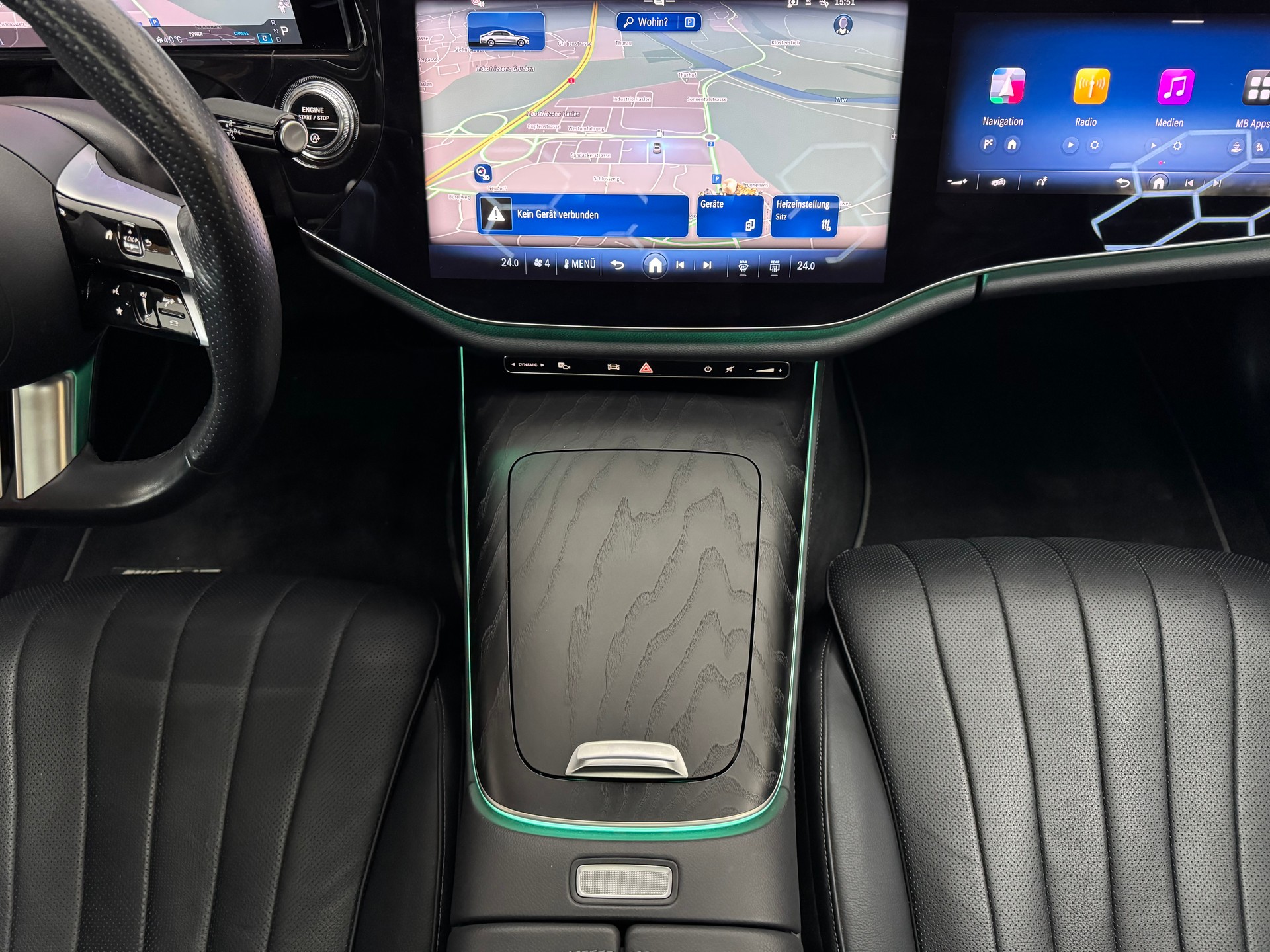 MERCEDES-BENZ E 220 d 4Matic 9G-Tronic-image-25