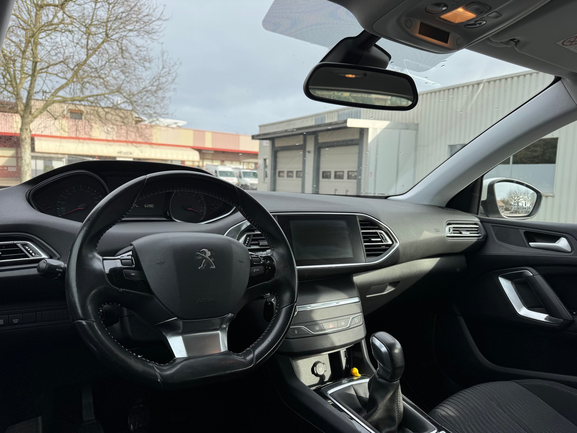 PEUGEOT 308 1.2 THP Active-image-8