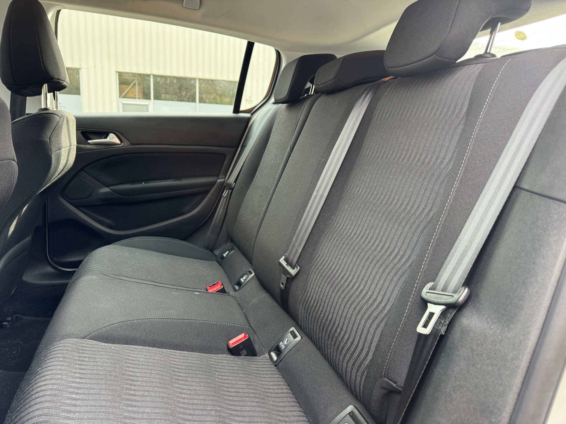 PEUGEOT 308 1.2 THP Active-image-7