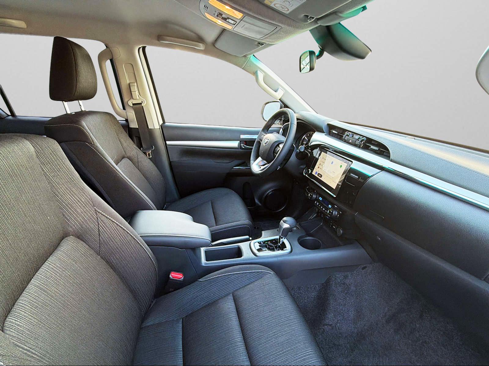 TOYOTA Hilux Double Cab.-Pick-up 2.8 D-4D MHEV 204 Style-image-7