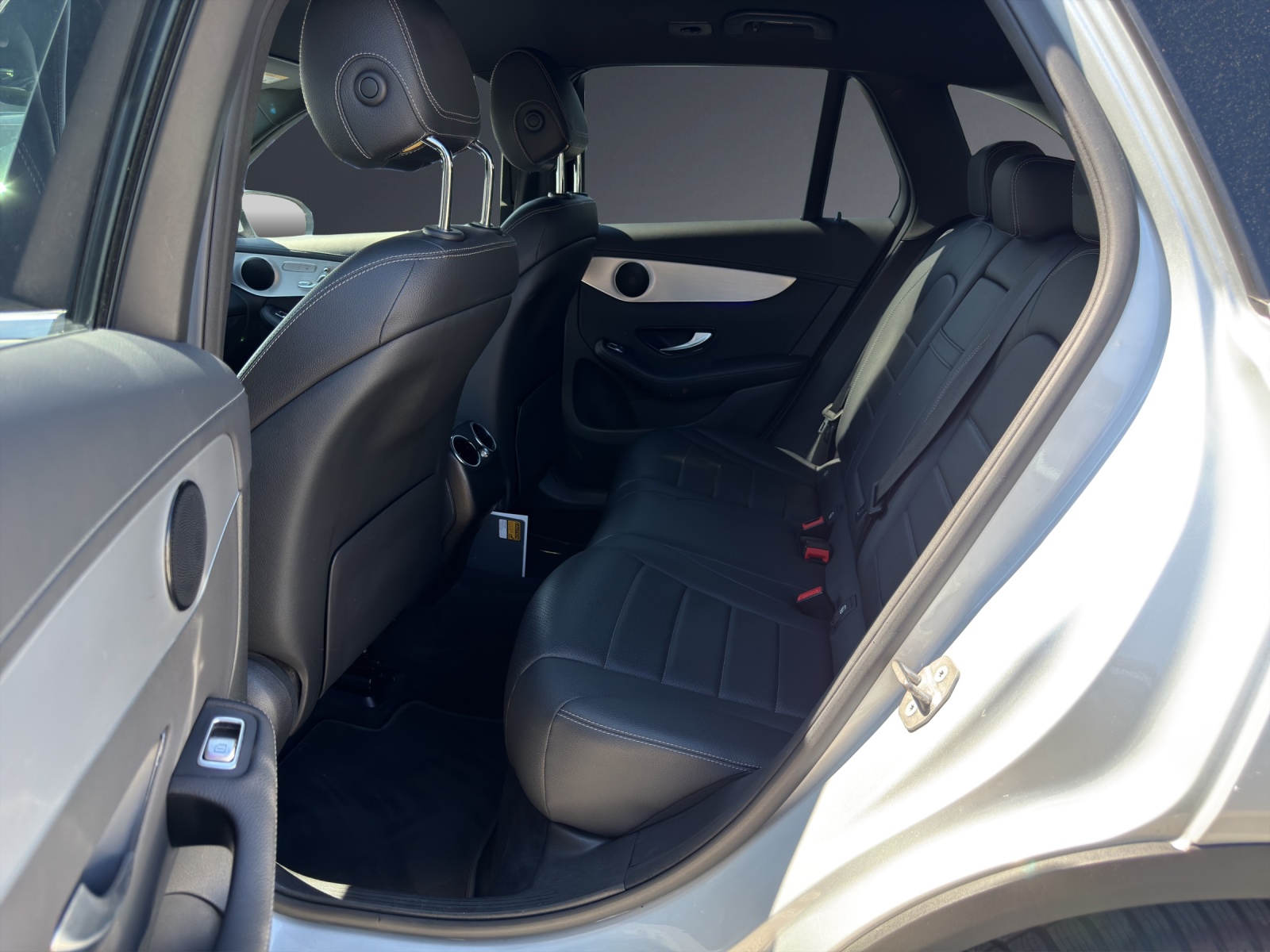 Image MERCEDES-BENZ GLC-300 GLC 300 AMG Line 4Matic 9G-Tronic