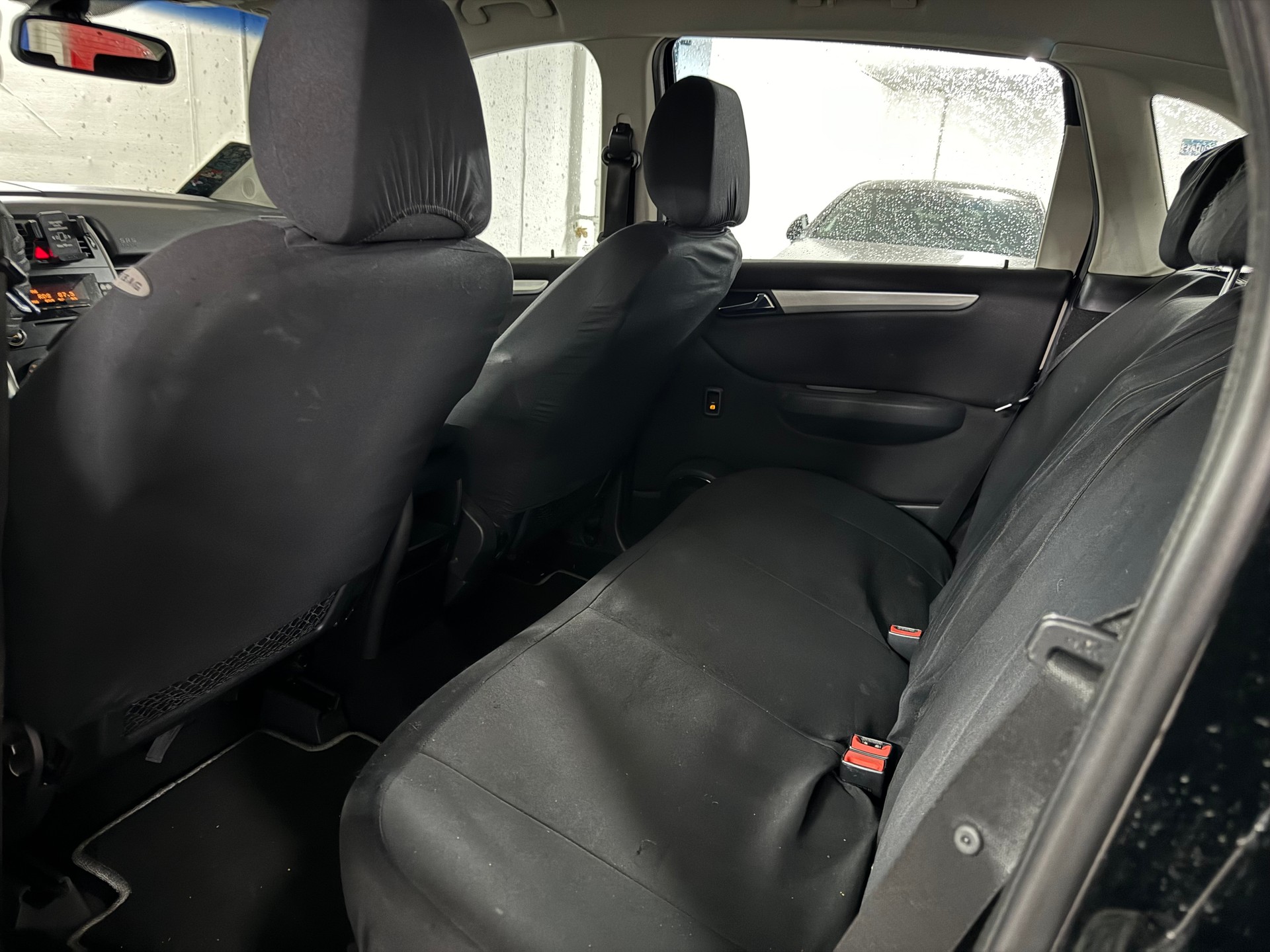MERCEDES-BENZ B 150 Special Edition-image-11