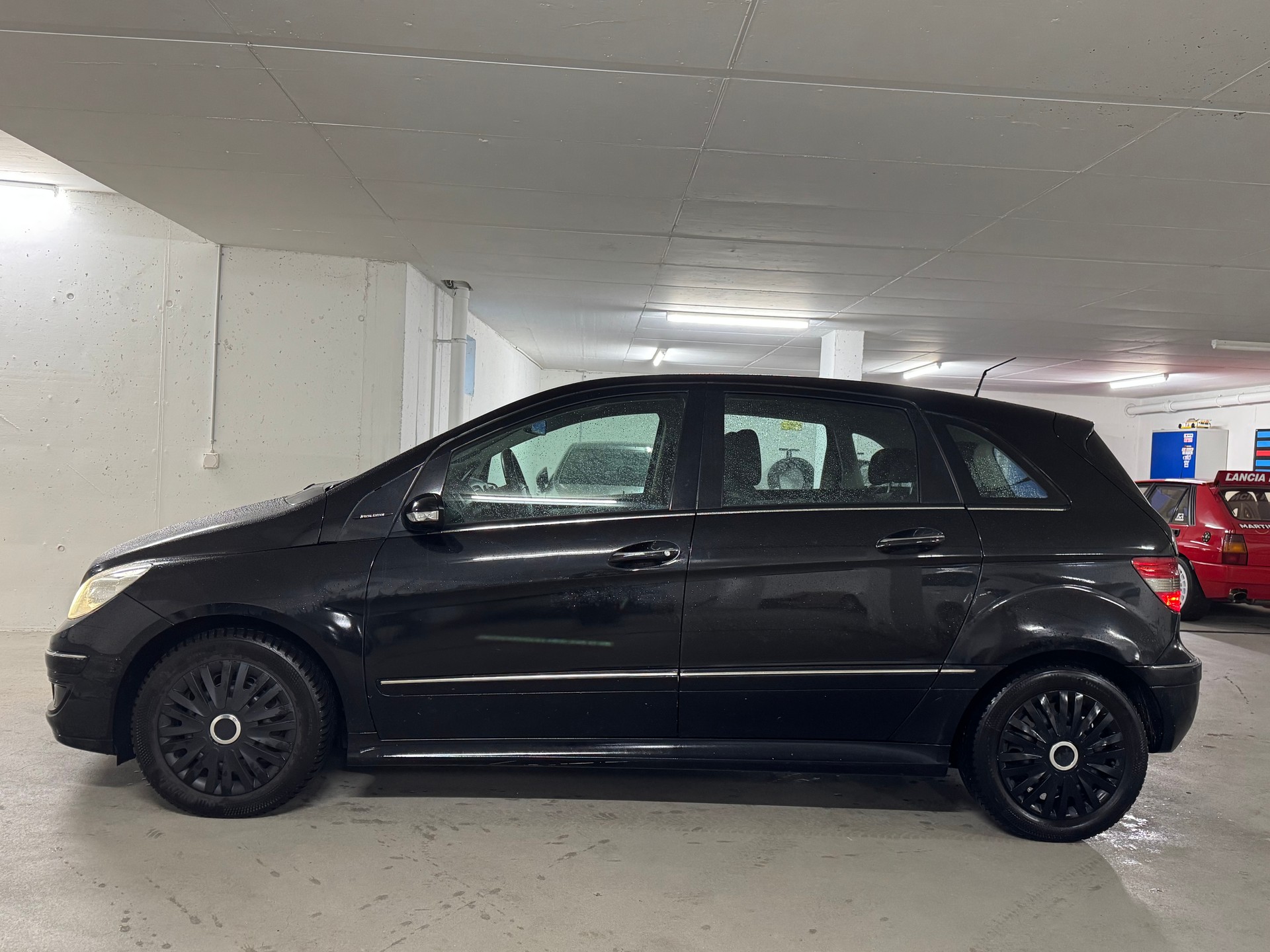 MERCEDES-BENZ B 150 Special Edition-image-3
