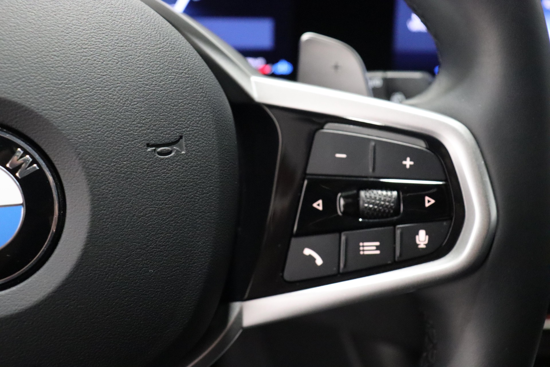 BMW 320d xDrive SAG Touring-image-19
