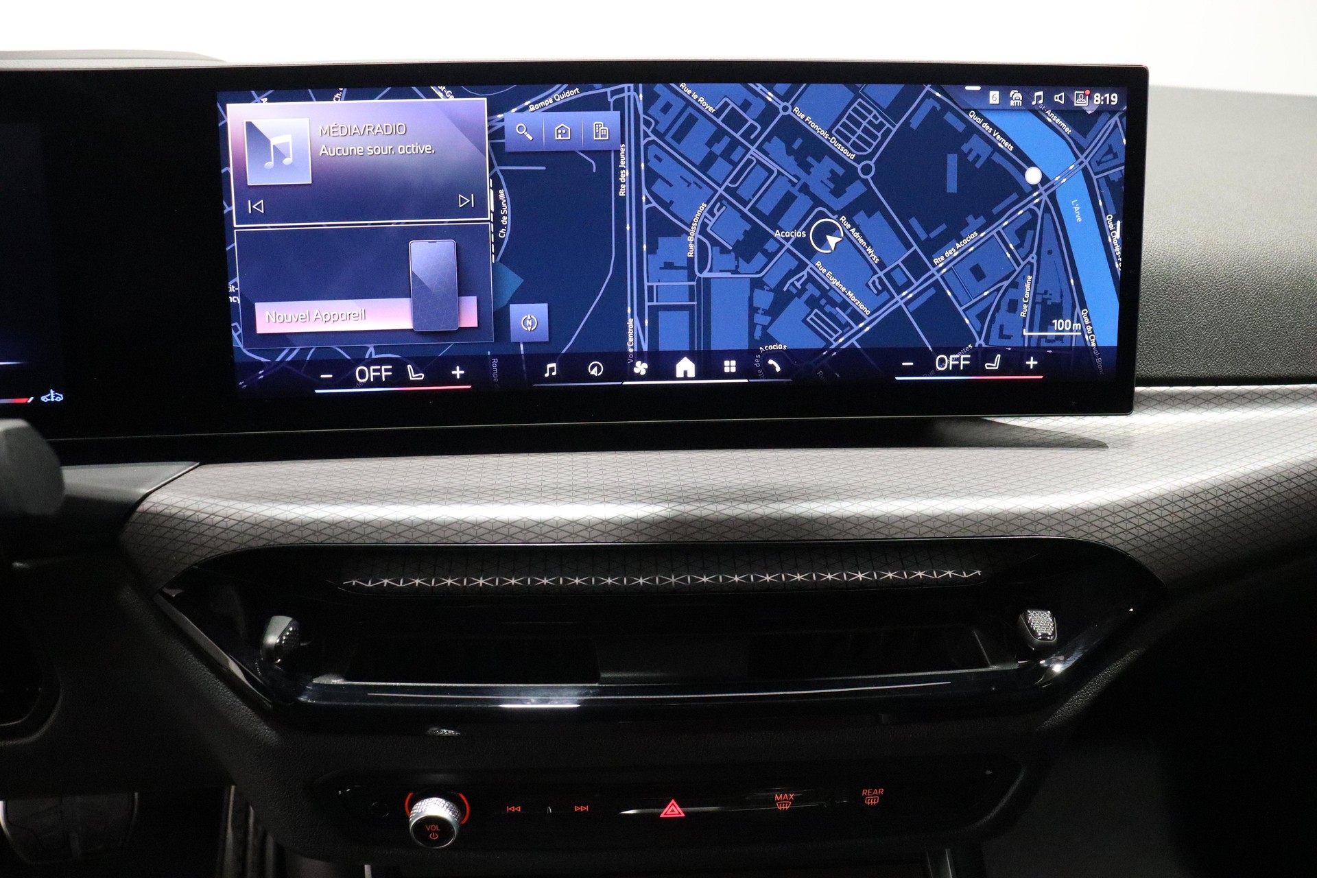 BMW 320d xDrive SAG Touring-image-15