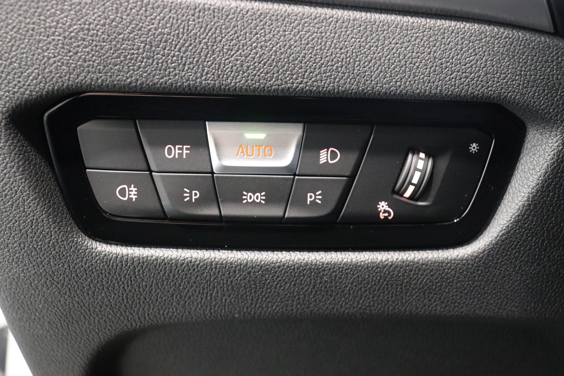BMW 320d xDrive SAG Touring-image-20
