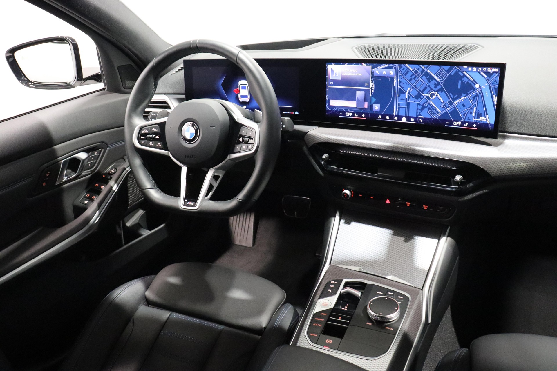 BMW 320d xDrive SAG Touring-image-9