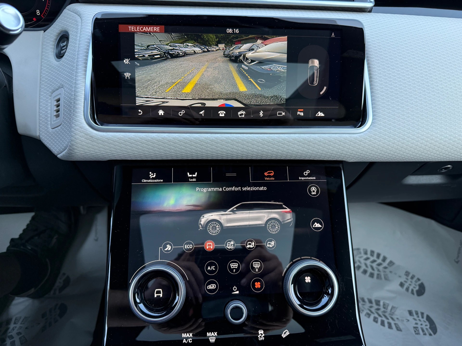 LAND ROVER Range Rover Velar R-Dynamic P 300 S Automatic-image-11