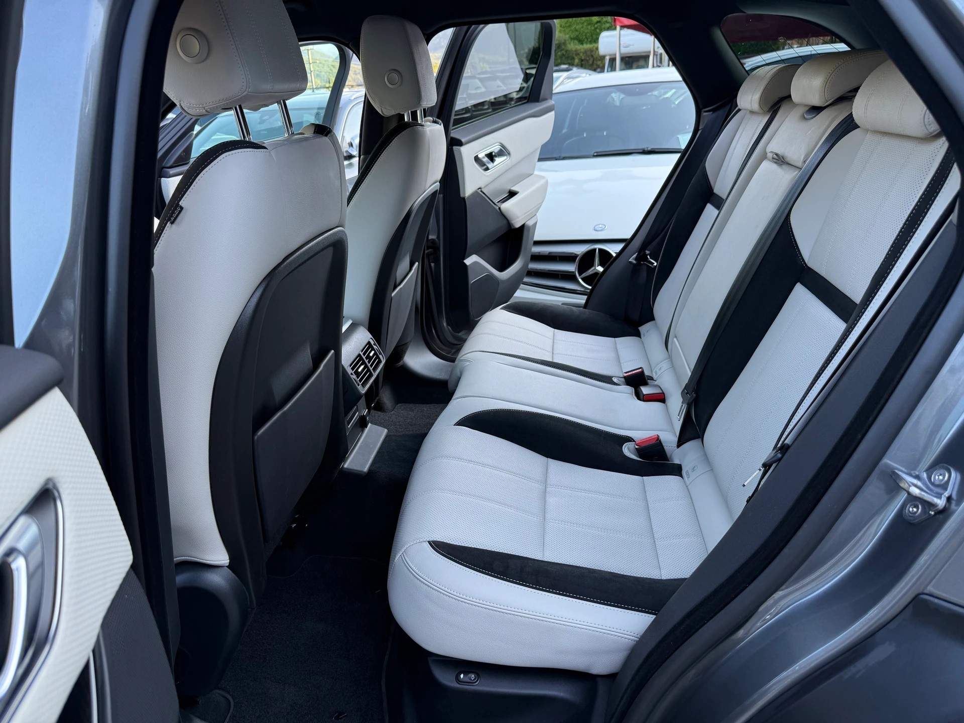 LAND ROVER Range Rover Velar R-Dynamic P 300 S Automatic-image-7