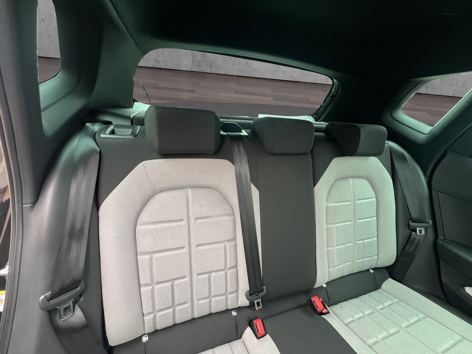 SEAT Arona 1.5 Eco TSI Move FR DSG Black Pack Edition-image-14