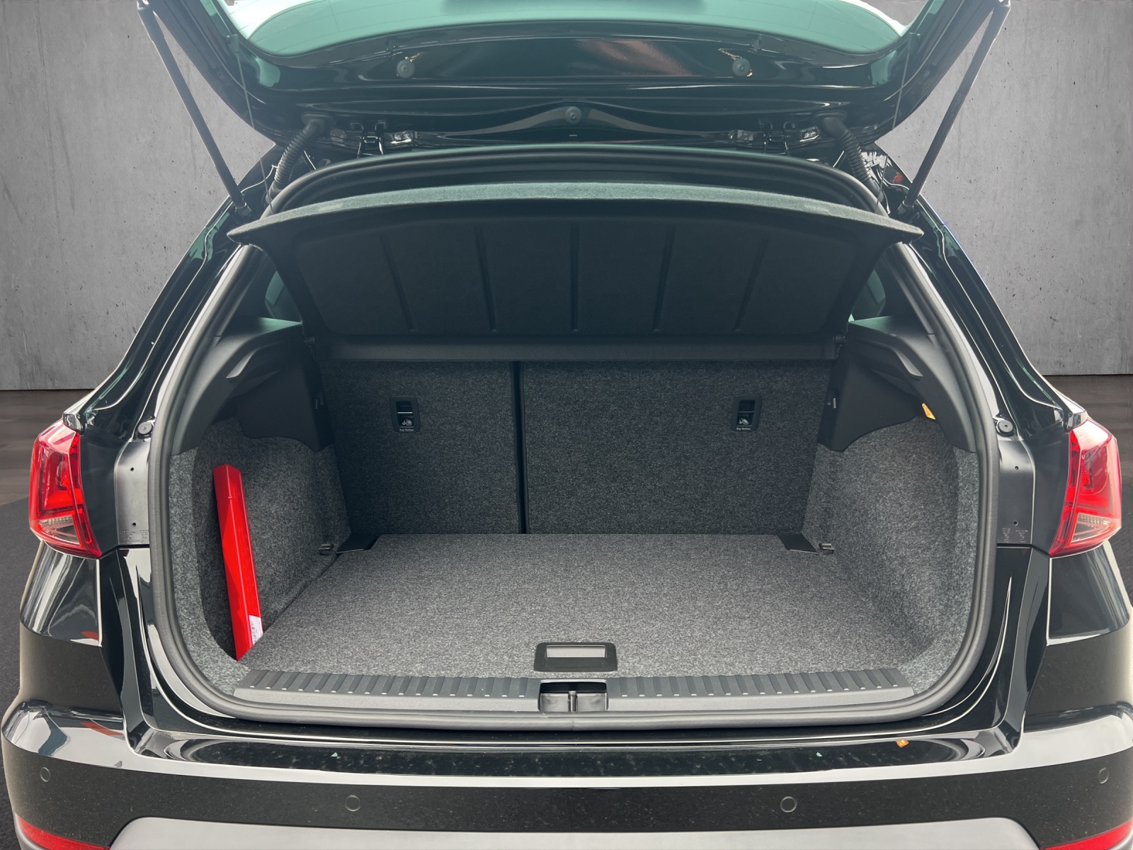 SEAT Arona 1.5 Eco TSI Move FR DSG Black Pack Edition-image-15