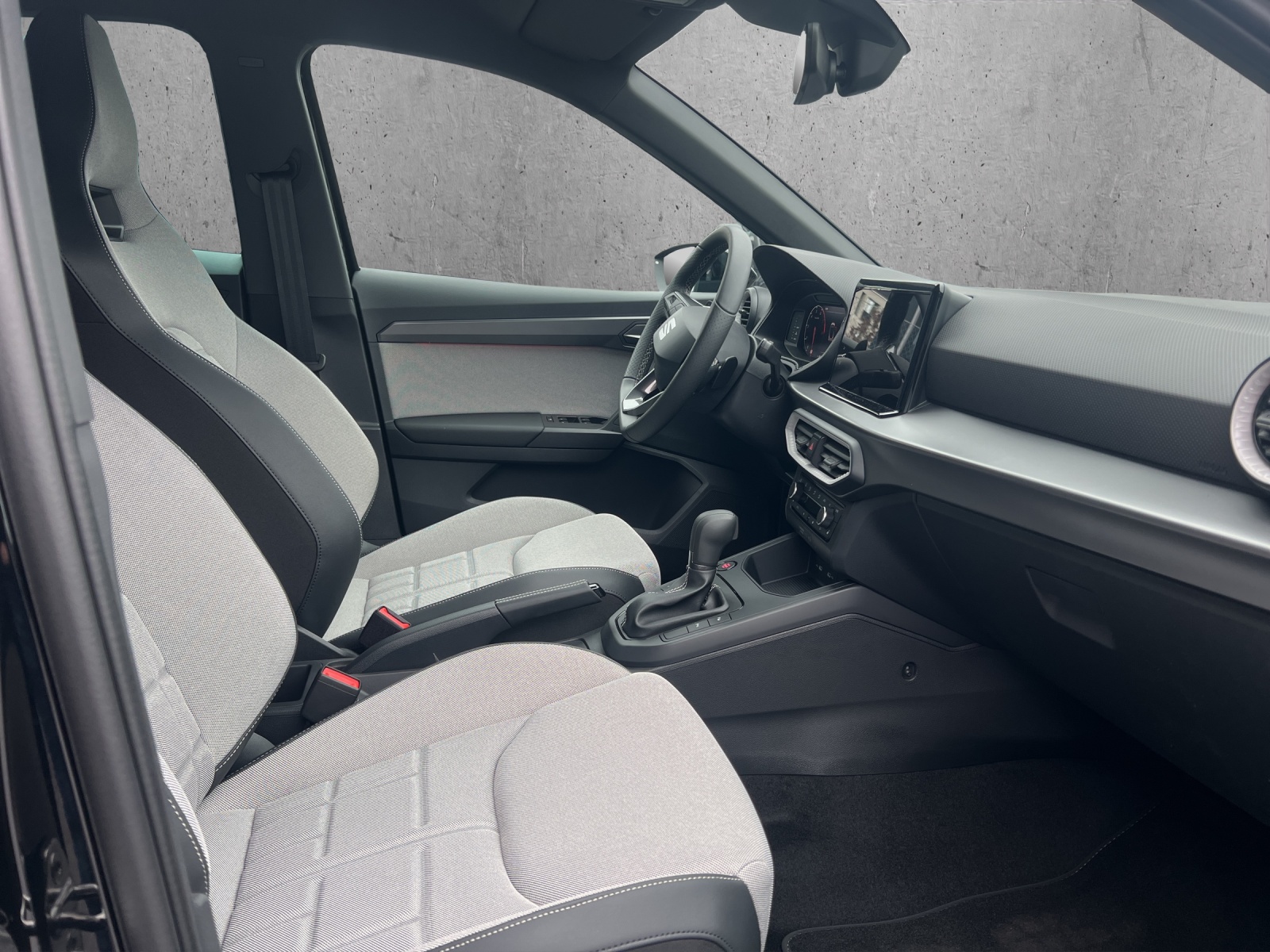 SEAT Arona 1.5 Eco TSI Move FR DSG Black Pack Edition-image-10