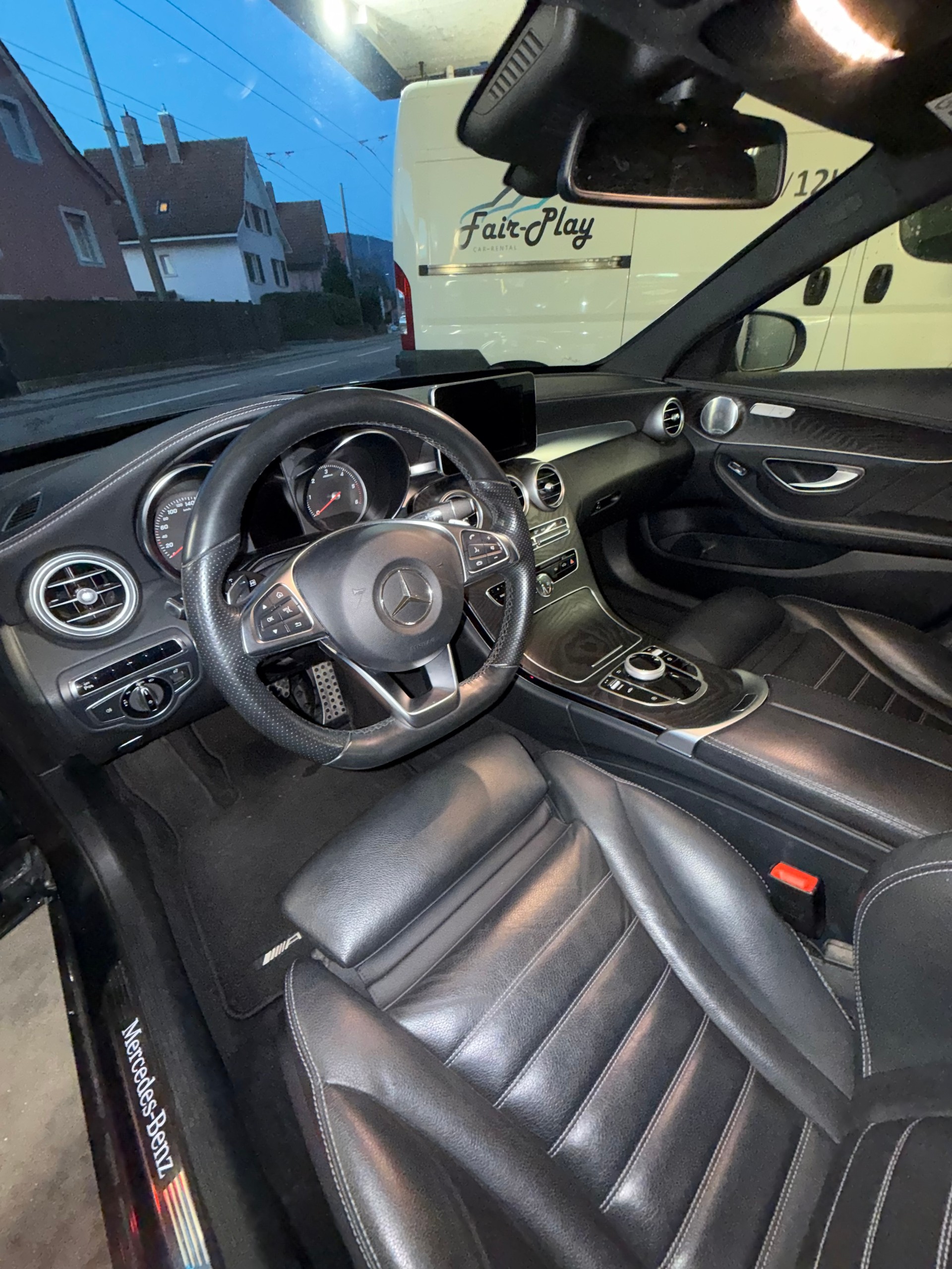 MERCEDES-BENZ C 250 d AMG Line 4Matic 9G-Tronic-image-7