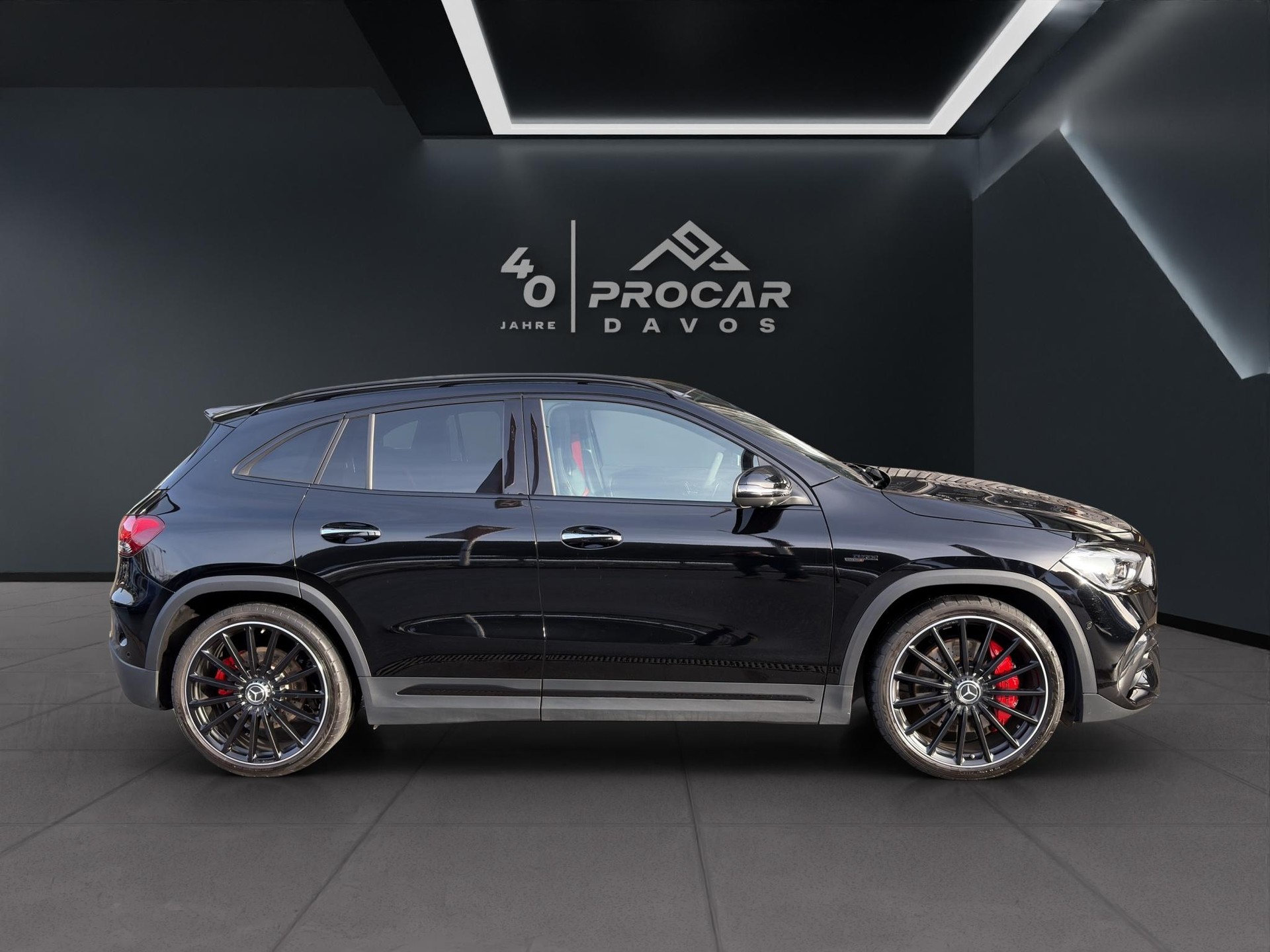 MERCEDES-BENZ GLA 45 S AMG 4matic+-image-1
