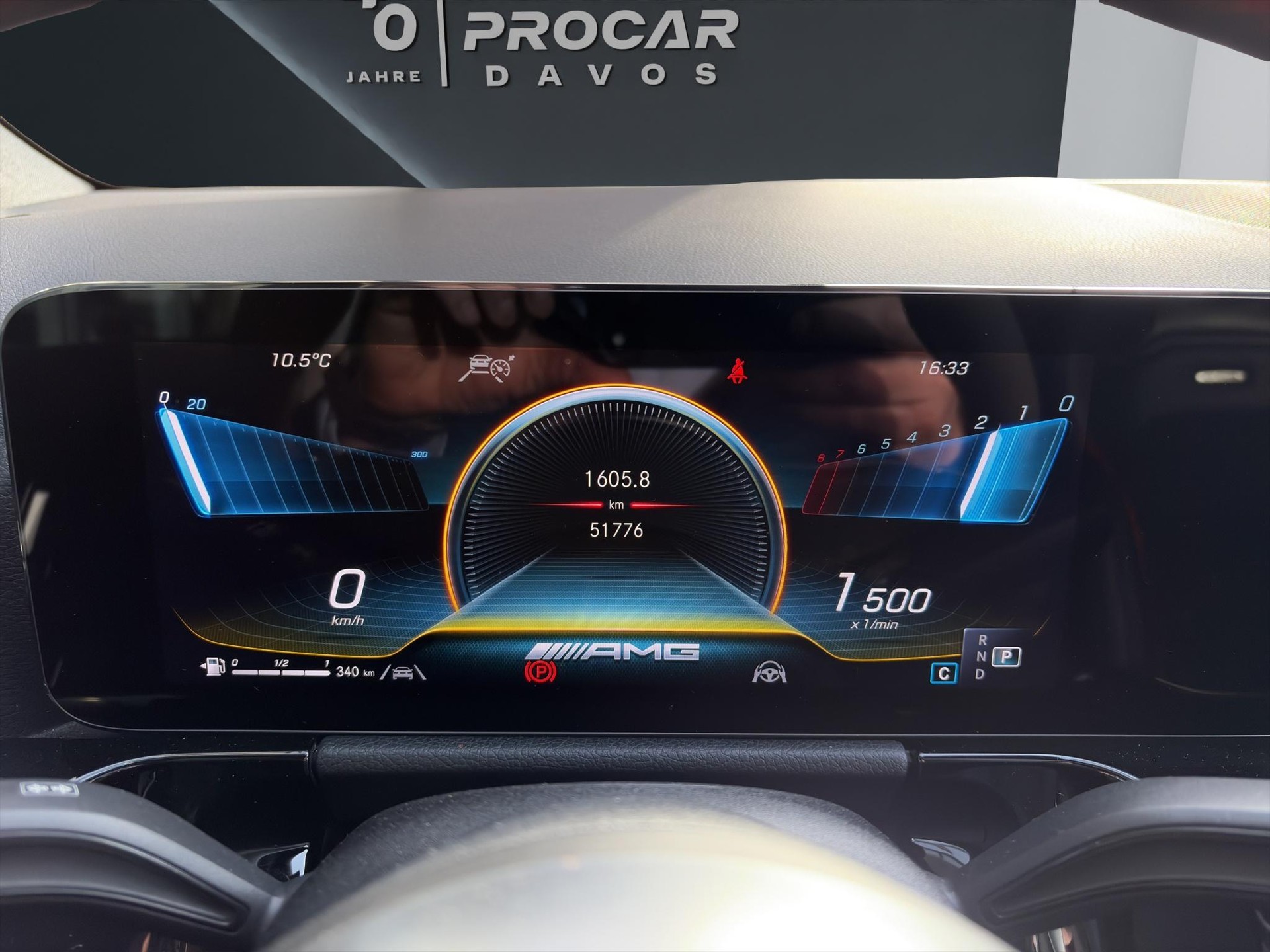 MERCEDES-BENZ GLA 45 S AMG 4matic+-image-10