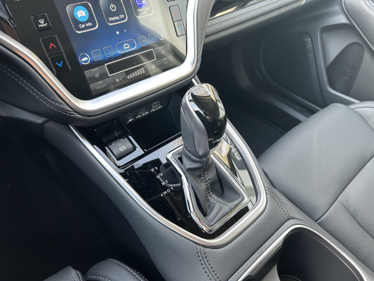 SUBARU Outback 2.5i Final ed AWD-image-14