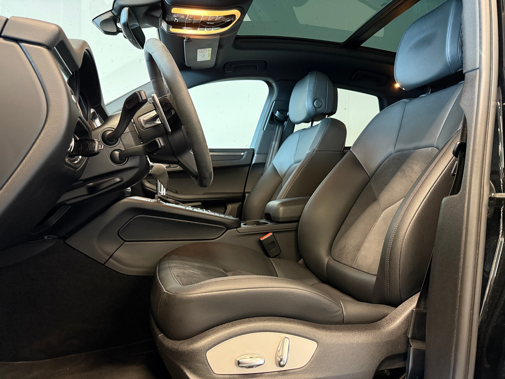 PORSCHE Macan PDK-image-8