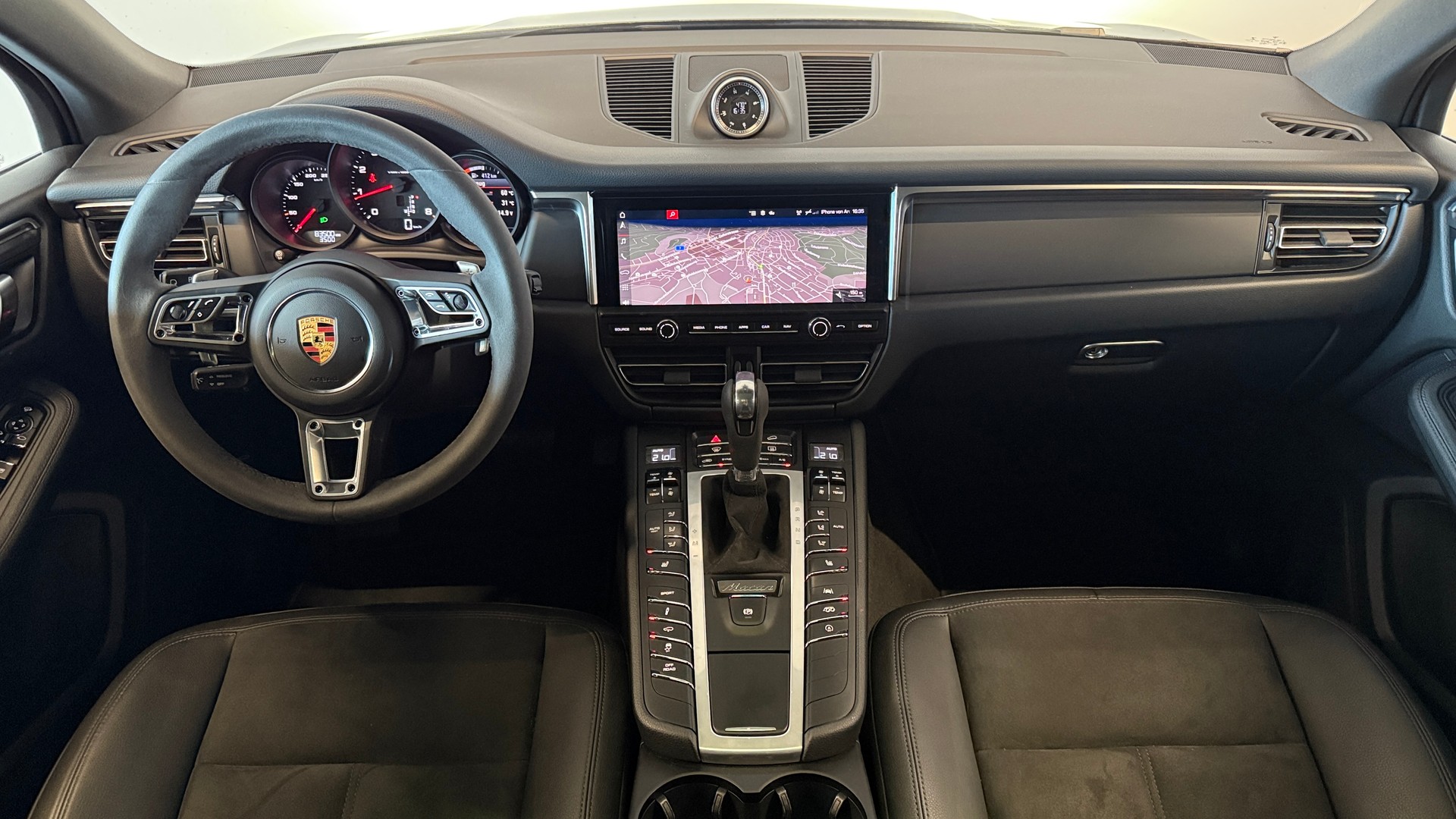 PORSCHE Macan PDK-image-10