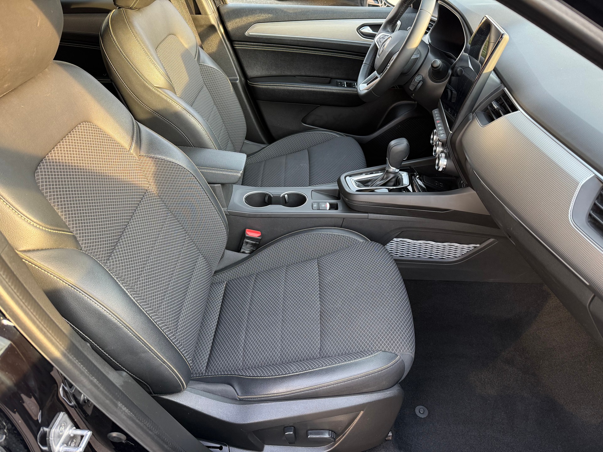 RENAULT Arkana 1.6 E-Tech Techno-image-10