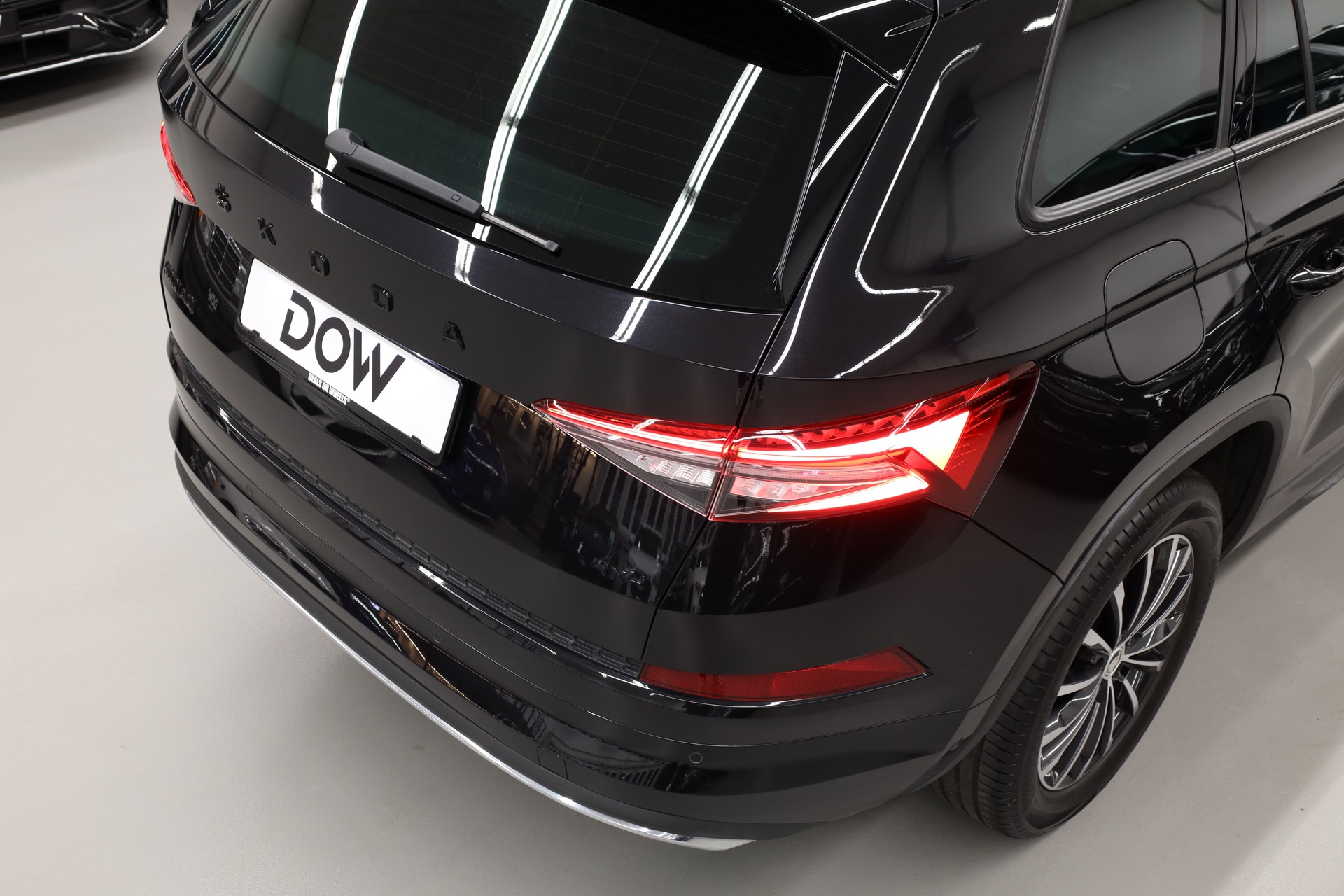 SKODA Kodiaq 2.0 TSI Sportline DSG-image-8