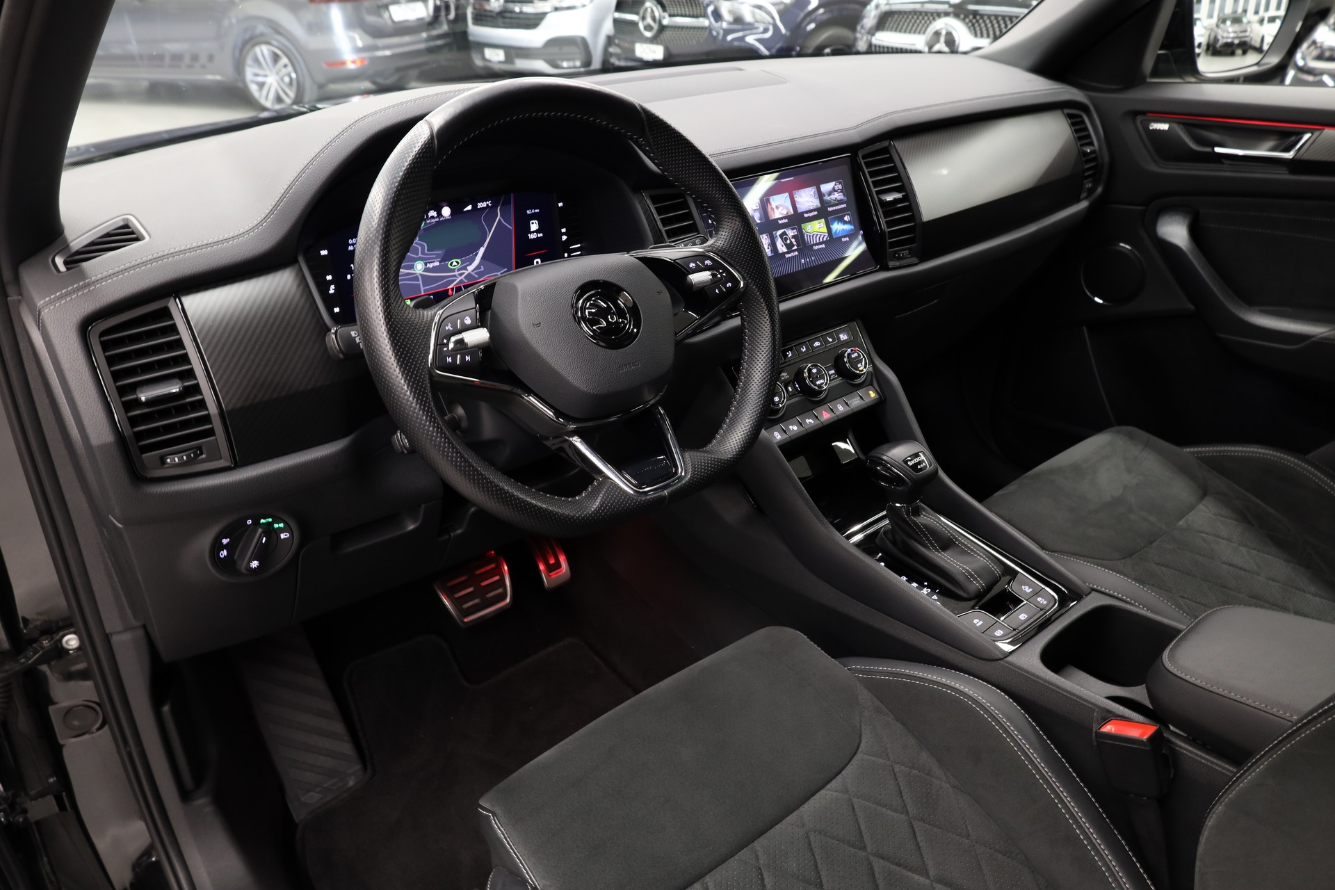 SKODA Kodiaq 2.0 TSI Sportline DSG-image-16