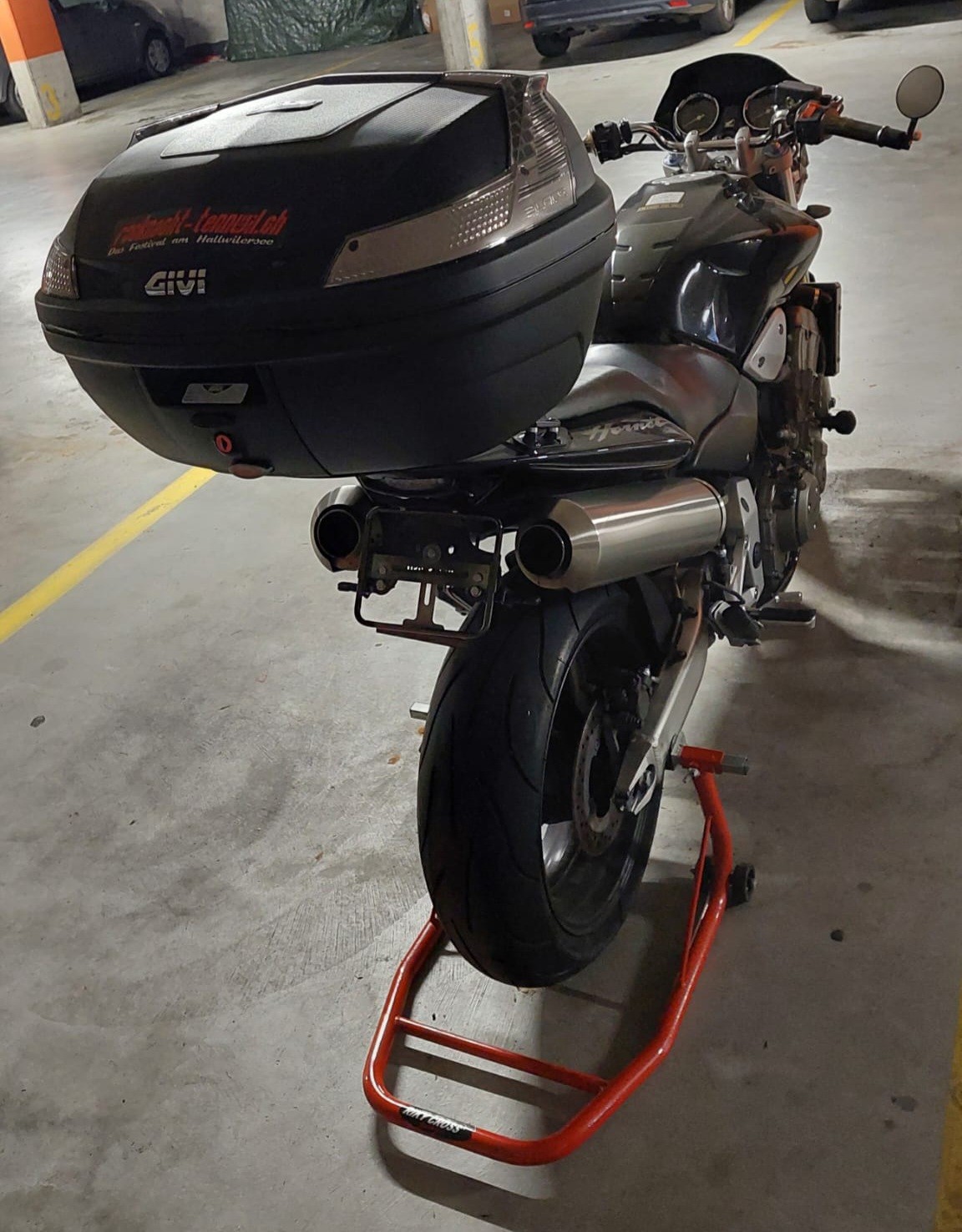 HONDA CB 900 F Hornet-image-3