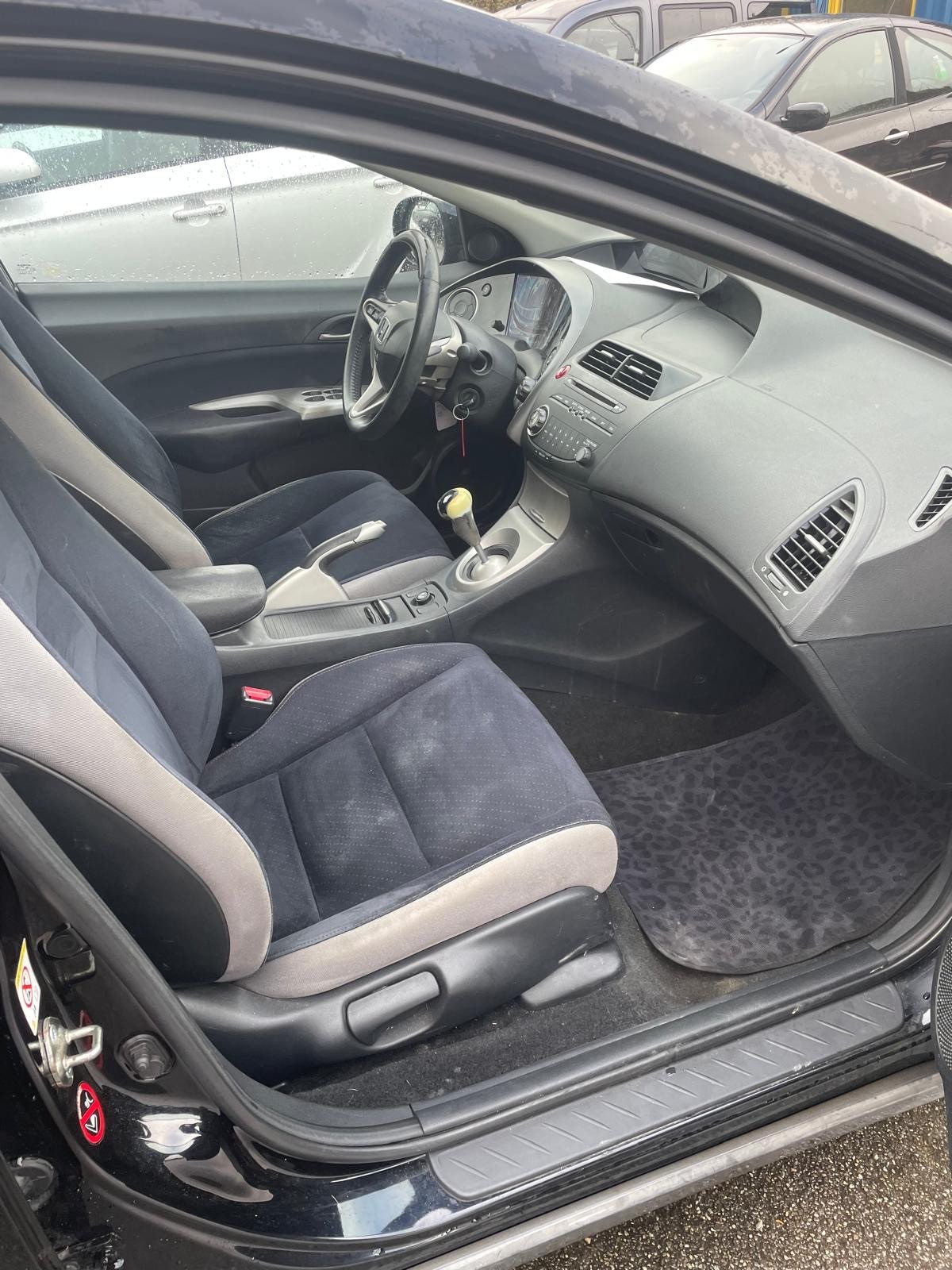 HONDA CIVIC-image-2