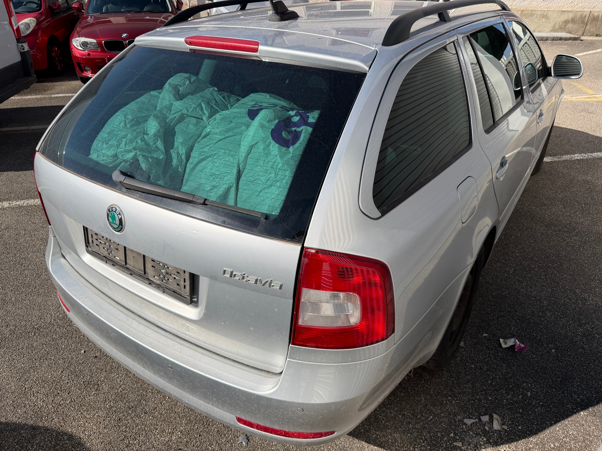 SKODA Octavia Combi 1.6 TDI Active DSG-image-2