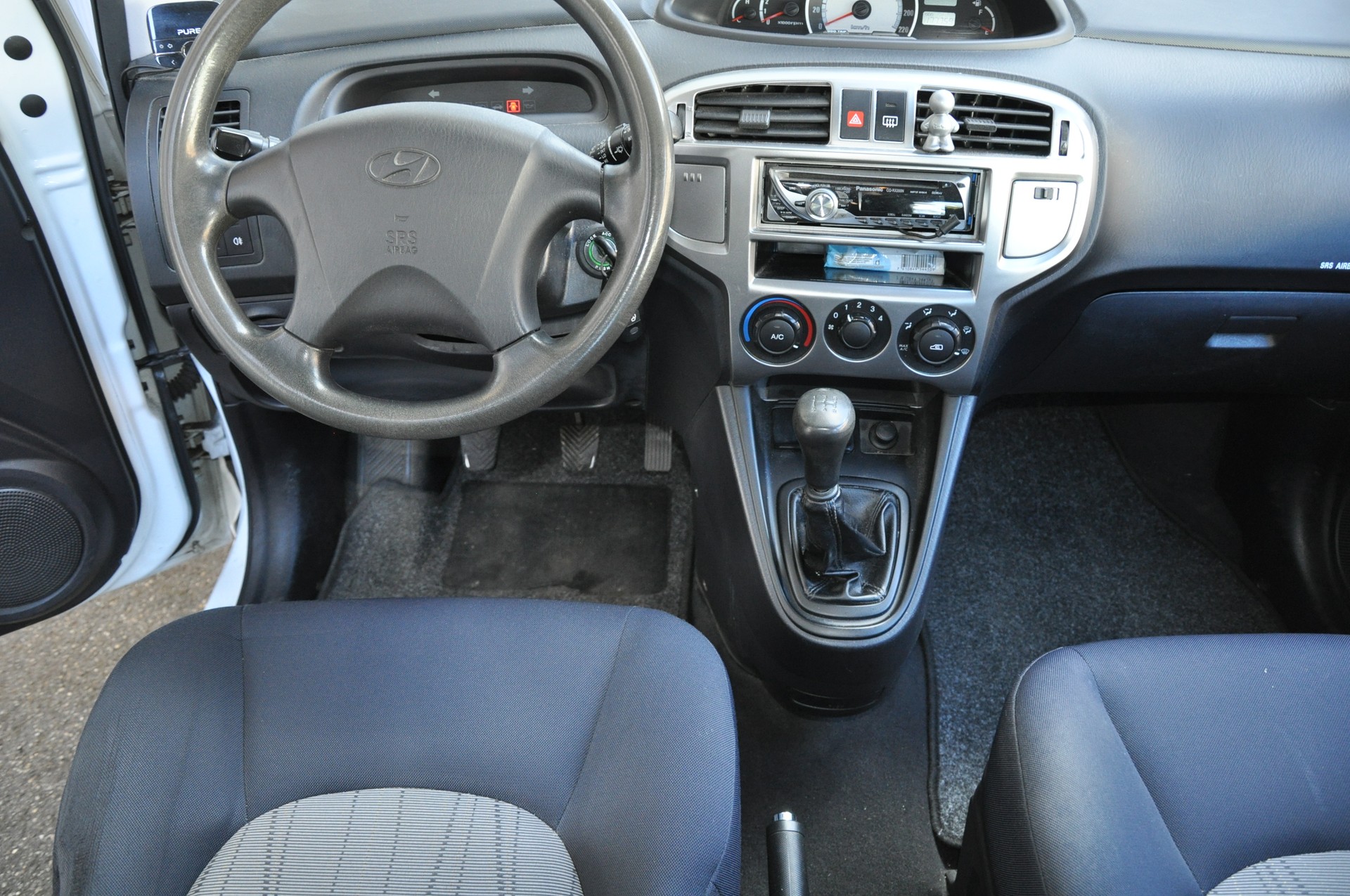 HYUNDAI Matrix 1.6i 16V Comfort-image-13