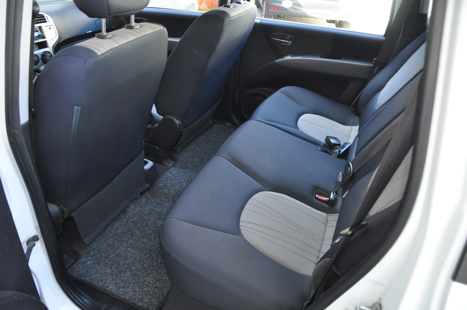 HYUNDAI Matrix 1.6i 16V Comfort-image-12