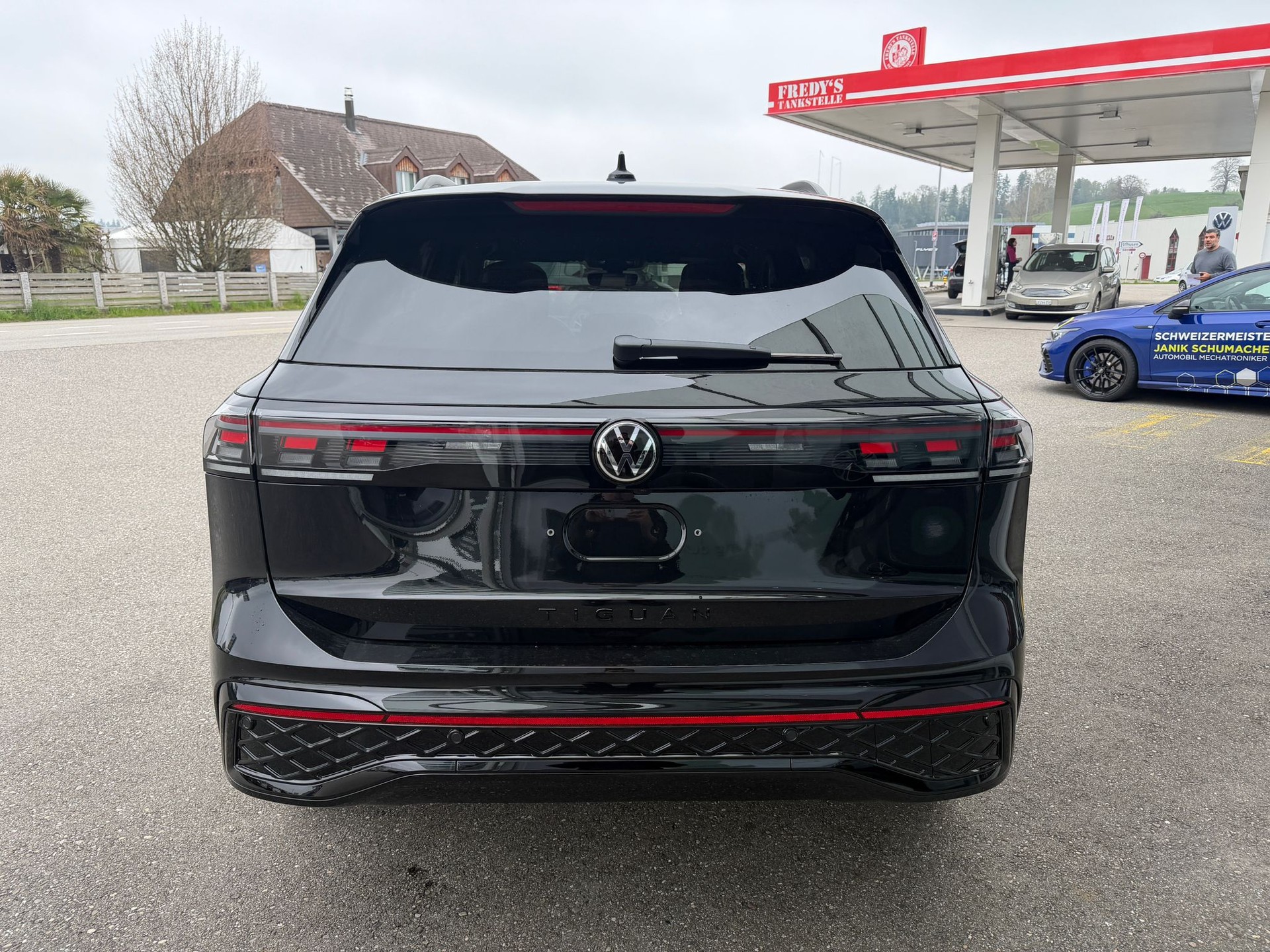 VW Tiguan 1.5 TSI evo2 eHybrid R-Line DSG-image-3