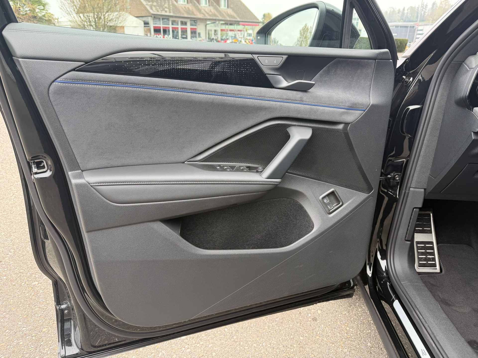 VW Tiguan 1.5 TSI evo2 eHybrid R-Line DSG-image-11