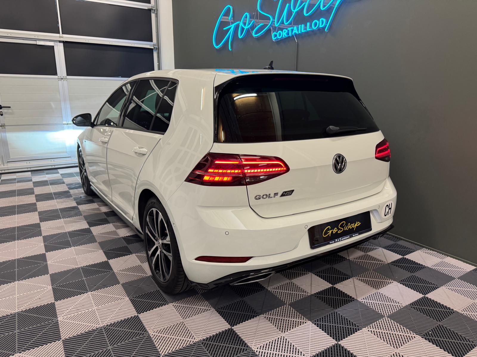 VW Golf 1.5 TSI R-Line Edition 45 DSG-image-3